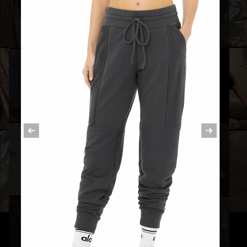 Alo Yoga Avenue Sweatpants NWT